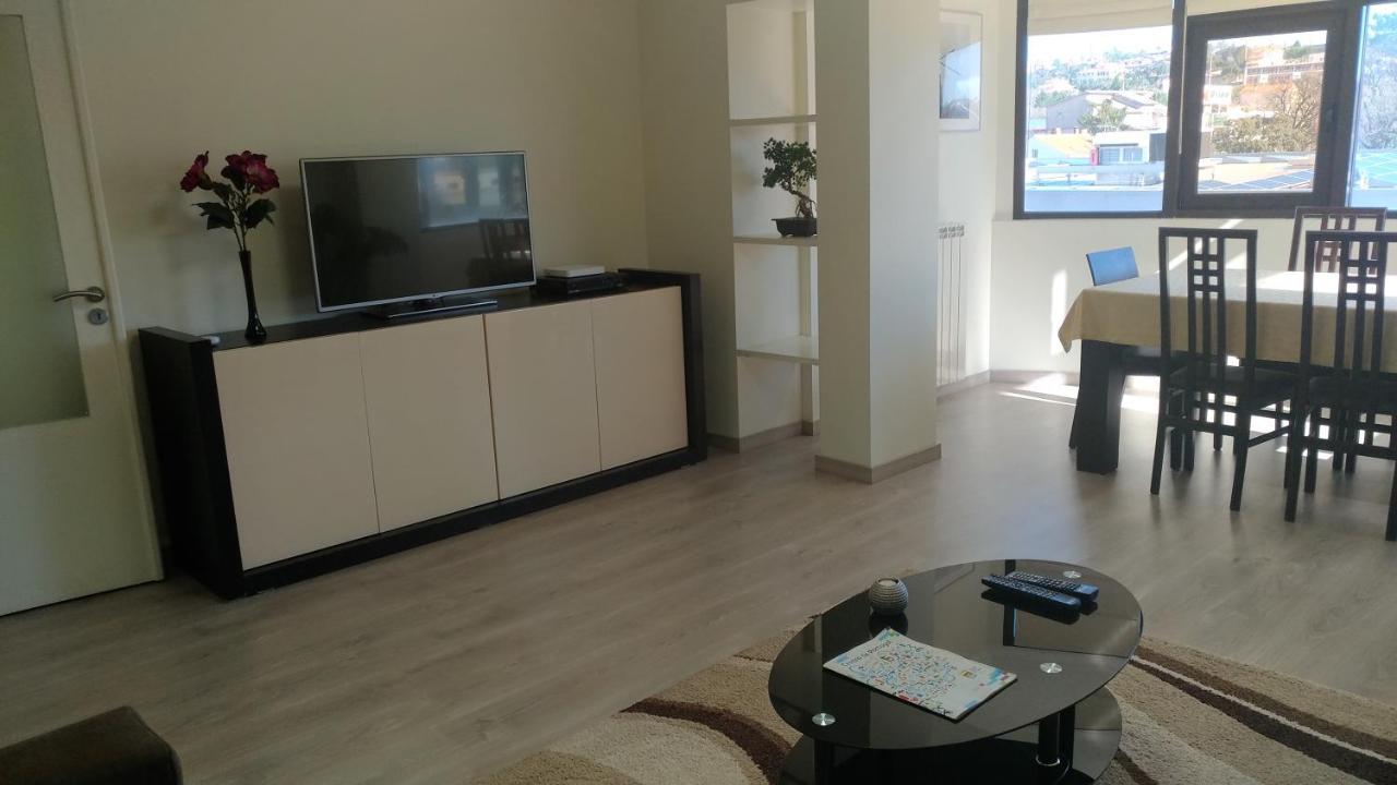 Apartment Staynfeel 03